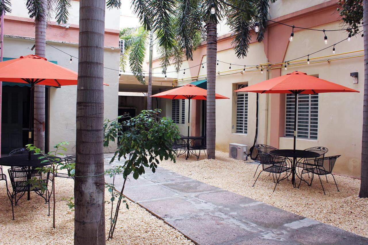 Gladiolas 1208 Ponce Exterior photo